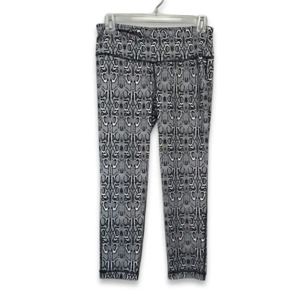 90 Degree by Reflex Capri Leggings Mid-Rise Stretchable Snake Print Gray Small